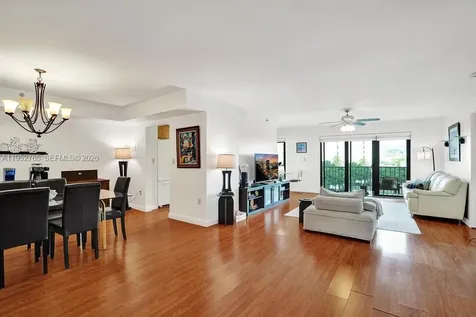 1201 S Ocean Drive Hollywood FL 33019