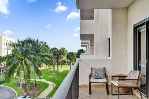 1201 S Ocean Drive Hollywood FL 33019