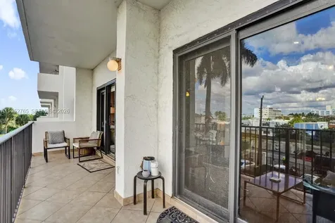 1201 S Ocean Drive Hollywood FL 33019
