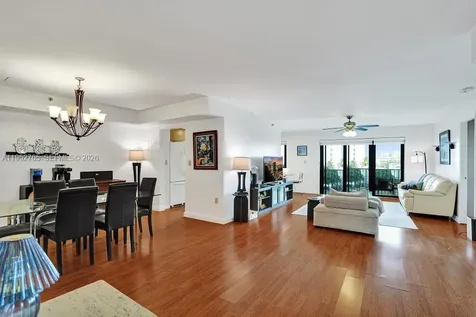 1201 S Ocean Drive Hollywood FL 33019