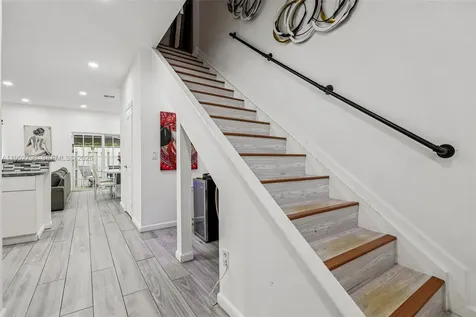 2307 Washington Street Hollywood FL 33020