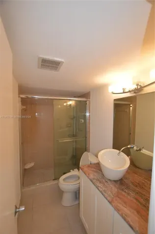 425 SE 11th Terrace Dania Beach FL 33004