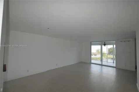 425 SE 11th Terrace Dania Beach FL 33004