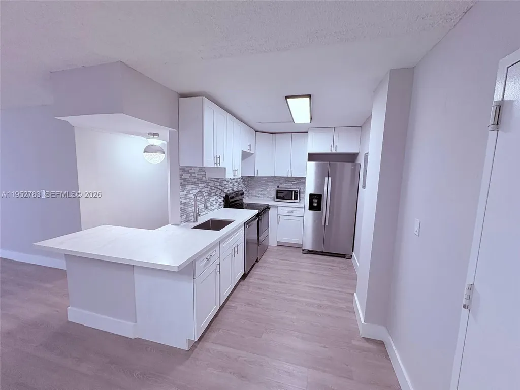 16465 NE 22nd Avenue North Miami Beach FL 33160