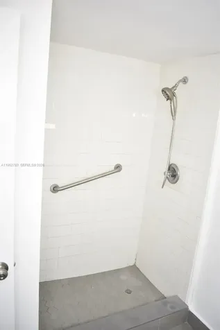 16465 NE 22nd Avenue North Miami Beach FL 33160