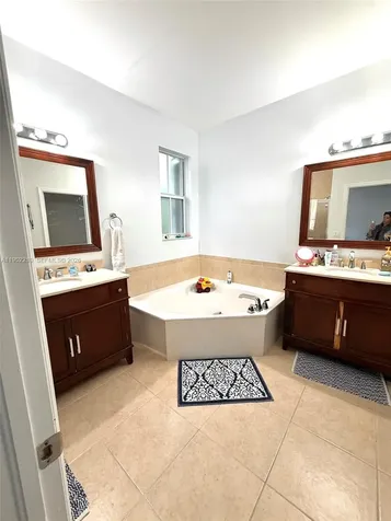10780 NW 74th Lane Doral FL 33178