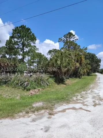 615 621 Hunting Club Avenue Clewiston FL 33440