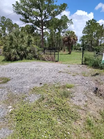 615 621 Hunting Club Avenue Clewiston FL 33440