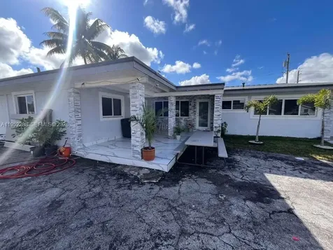19700 NW 6th Place Miami Gardens FL 33169