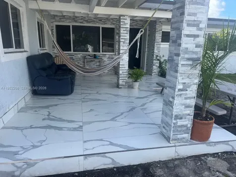 19700 NW 6th Place Miami Gardens FL 33169