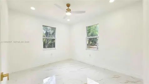 133 Hunting Club Avenue Clewiston FL 33440