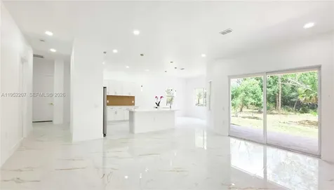 133 Hunting Club Avenue Clewiston FL 33440