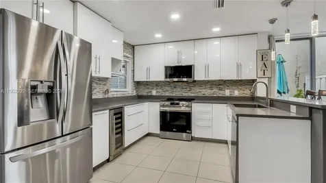 9831 NW 2nd Street Plantation FL 33324