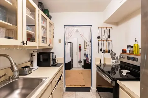 9490 SW 77th Avenue Miami FL 33156