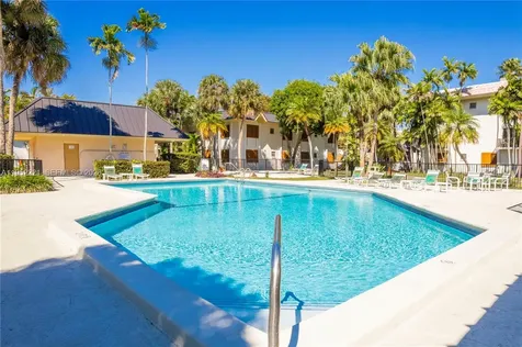 9490 SW 77th Avenue Miami FL 33156