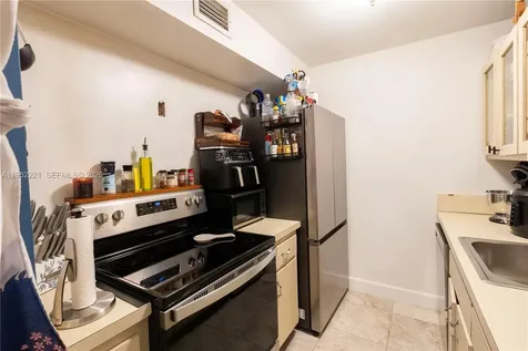 9490 SW 77th Avenue Miami FL 33156