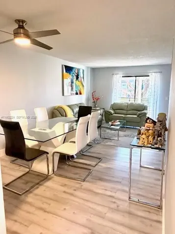 10405 Sunrise Lakes Boulevard Sunrise FL 33322