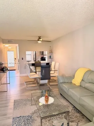 10405 Sunrise Lakes Boulevard Sunrise FL 33322