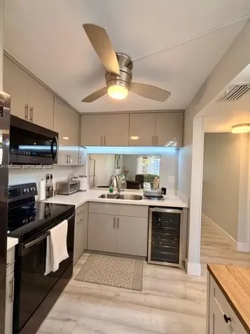 10405 Sunrise Lakes Boulevard Sunrise FL 33322
