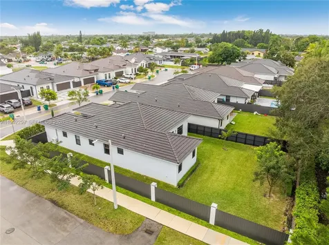 19410 SW 124th Court Miami FL 33177