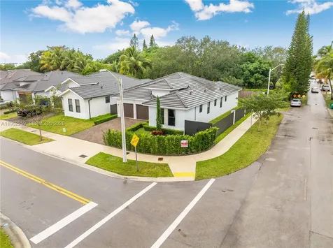 19410 SW 124th Court Miami FL 33177