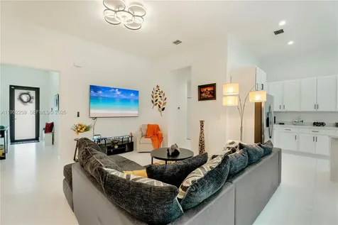 19410 SW 124th Court Miami FL 33177