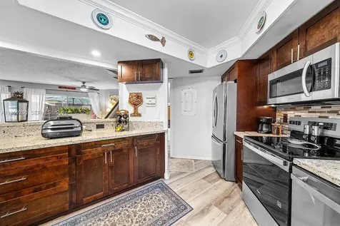 11625 Winchester Drive Palm Beach Gardens FL 33410