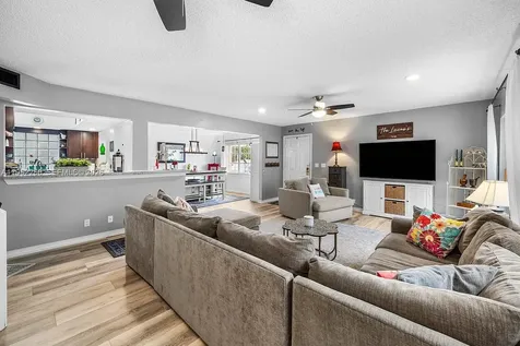 11625 Winchester Drive Palm Beach Gardens FL 33410