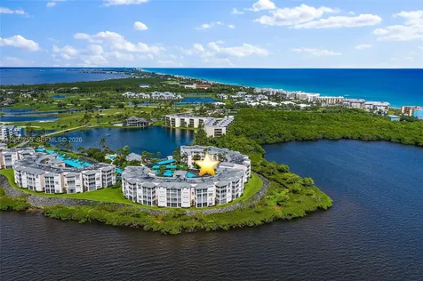 5800 NE Island Cove Way Hutchinson Island FL 34996