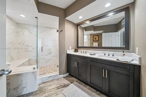 5800 NE Island Cove Way Hutchinson Island FL 34996