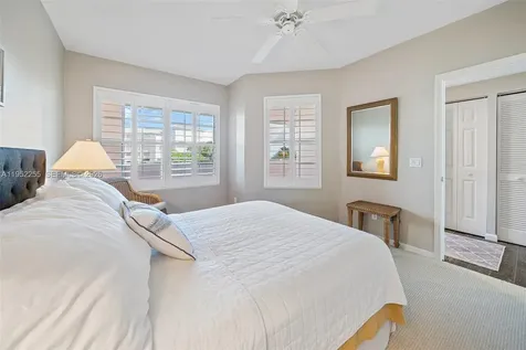 5800 NE Island Cove Way Hutchinson Island FL 34996