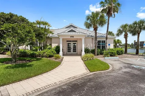 5800 NE Island Cove Way Hutchinson Island FL 34996