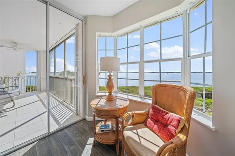 5800 NE Island Cove Way Hutchinson Island FL 34996