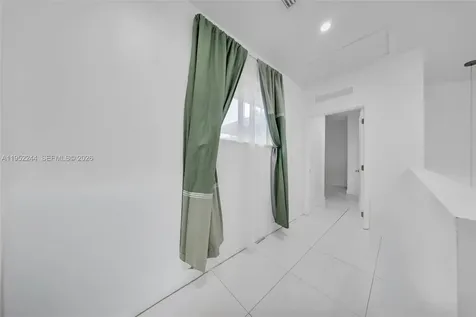 2315 NW 60th Street Miami FL 33142