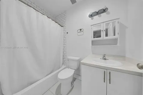 2315 NW 60th Street Miami FL 33142
