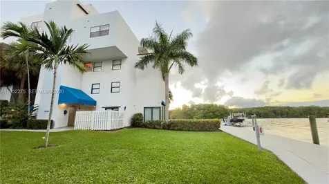 456 Poinciana Island Drive Sunny Isles Beach FL 33160