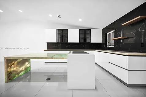 13284 SW 39th Street Miami FL 33175