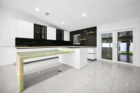 13284 SW 39th Street Miami FL 33175