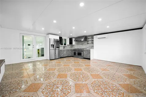 13284 SW 39th Street Miami FL 33175