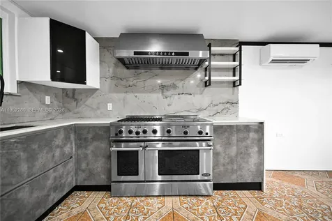 13284 SW 39th Street Miami FL 33175