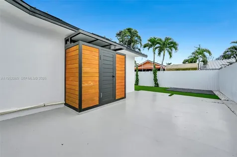 13284 SW 39th Street Miami FL 33175