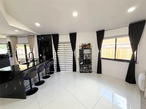1100 SW 109th Avenue Pembroke Pines FL 33025