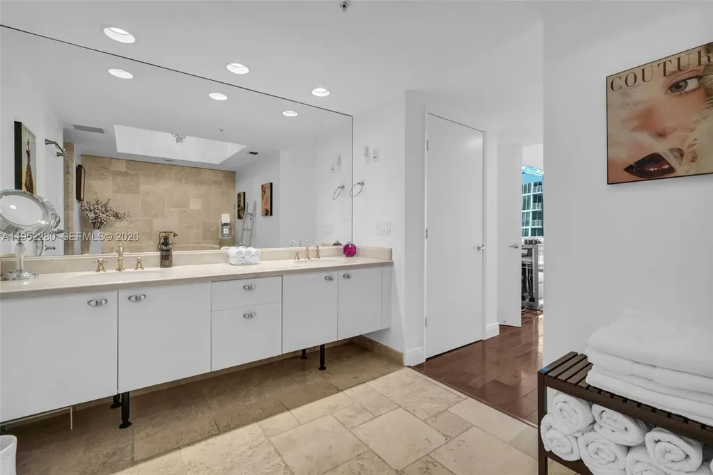 333 Las Olas Way Fort Lauderdale FL 33301