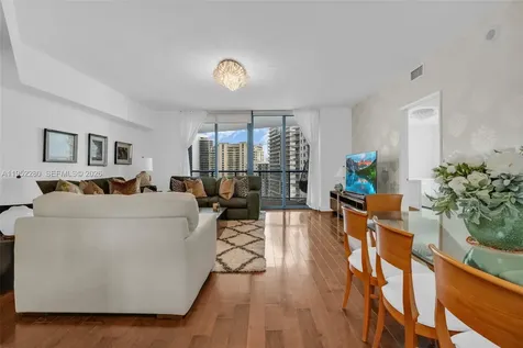 333 Las Olas Way Fort Lauderdale FL 33301