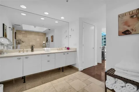333 Las Olas Way Fort Lauderdale FL 33301