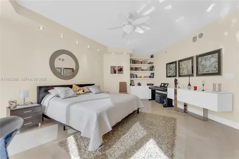 3101 S Ocean Drive Hollywood FL 33019