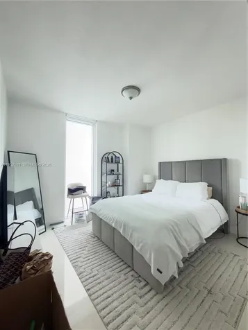 185 SW 7th Street Miami FL 33130