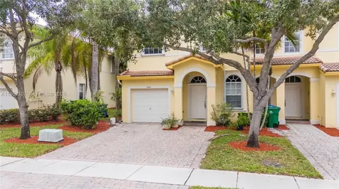 2540 SW 85th Terrace Miramar FL 33025