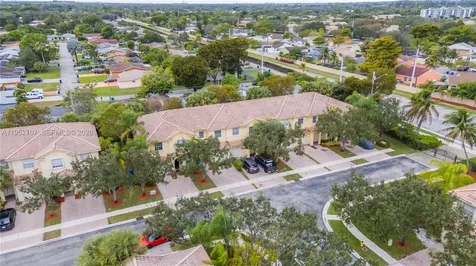 2540 SW 85th Terrace Miramar FL 33025