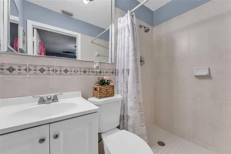 10451 SW 150th Terrace Miami FL 33176